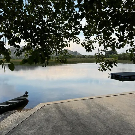 Lakeside House * Podgoriçe